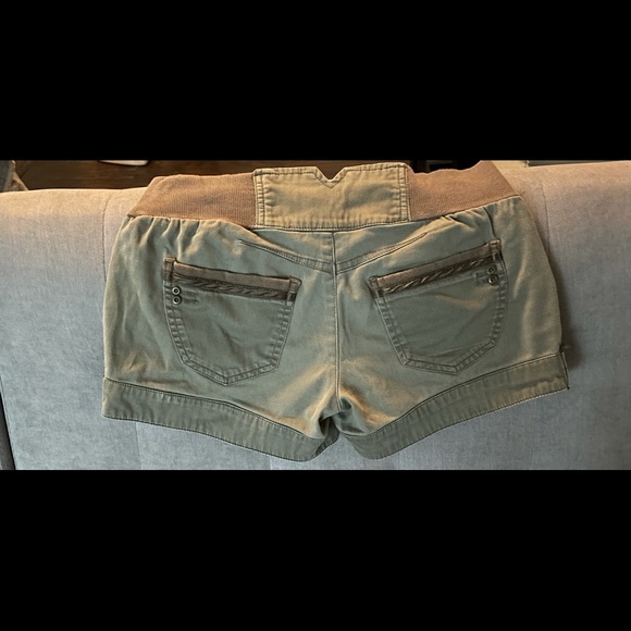 Jolt shorts - Picture 2 of 2